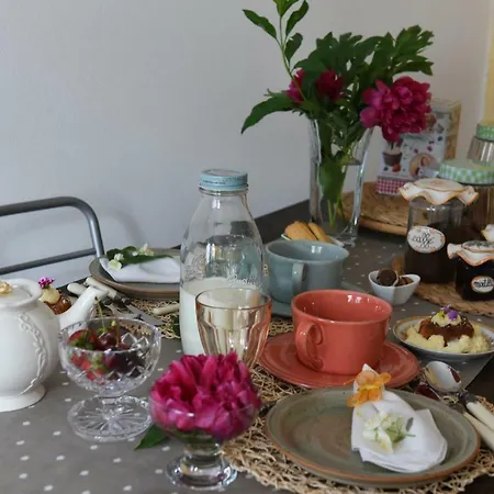 Va...lentina ベッド・アンド・ブレックファスト