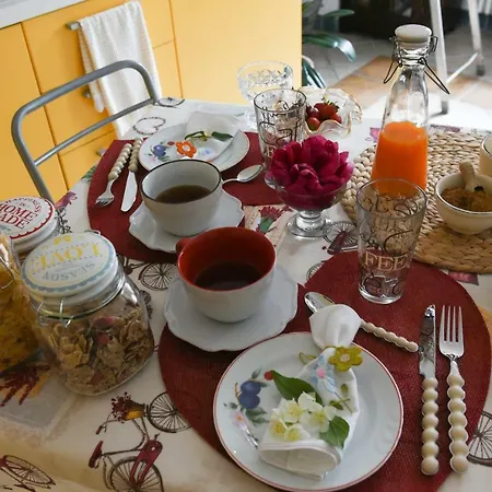 Va...lentina Bed & Breakfast 3*